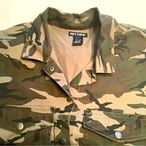 Hot topic army style jacket